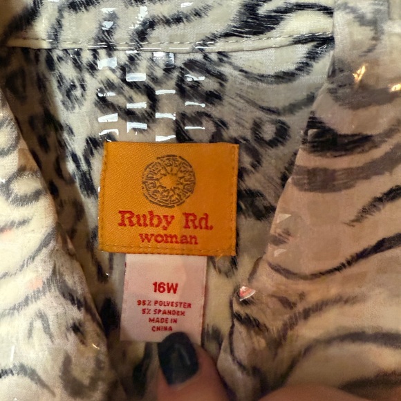 Ruby Rd Woman 16W Animal Print Sequin Jacket Blouse Button Front Stretch - Picture 4 of 5
